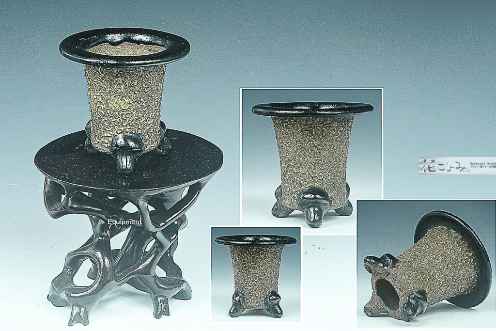 京樂古鉢【白胴蛸唐草文京樂万年青古鉢】2,5寸